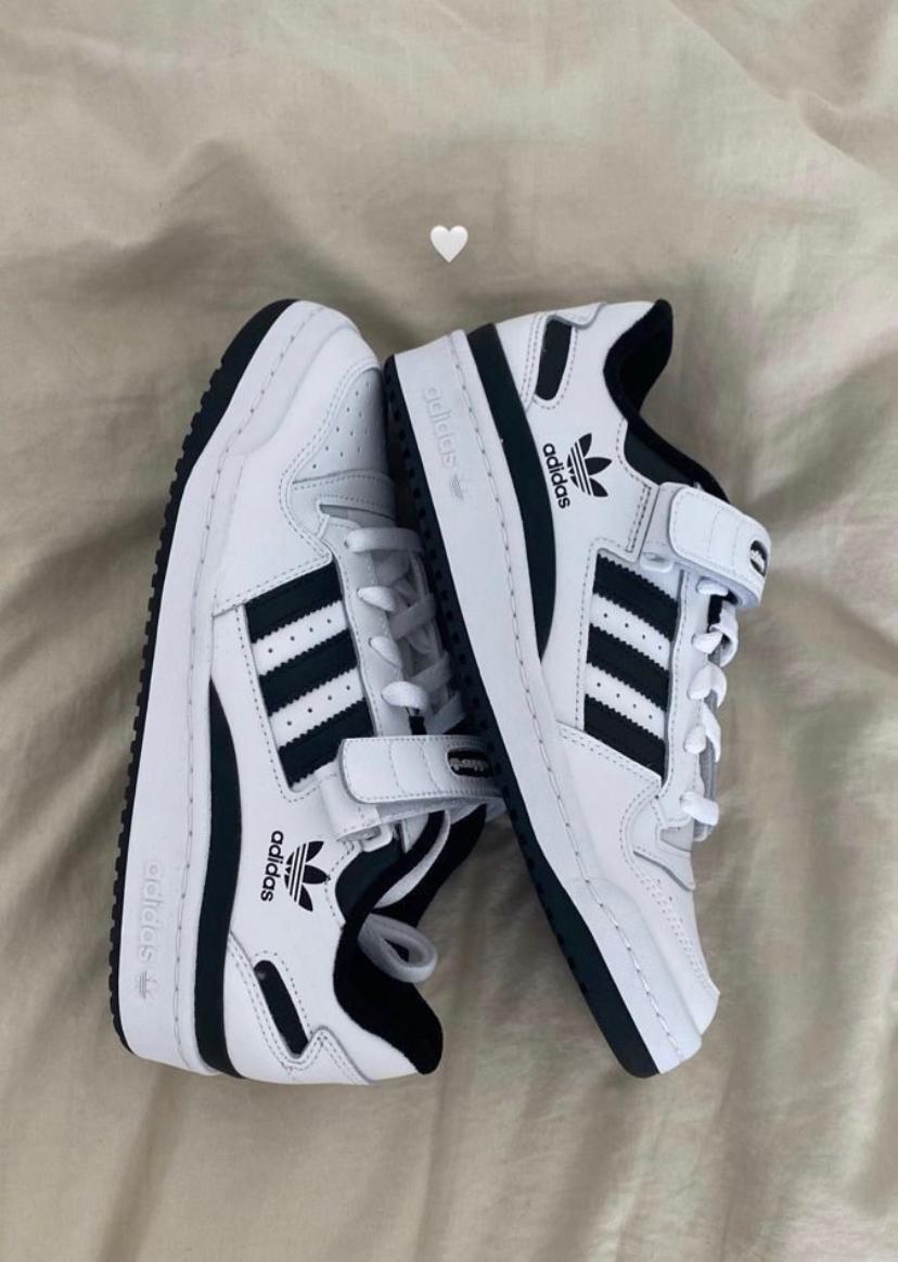Adidas forum low